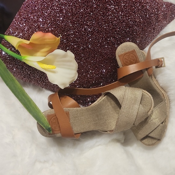 Espadrilles - Picture 1 of 3